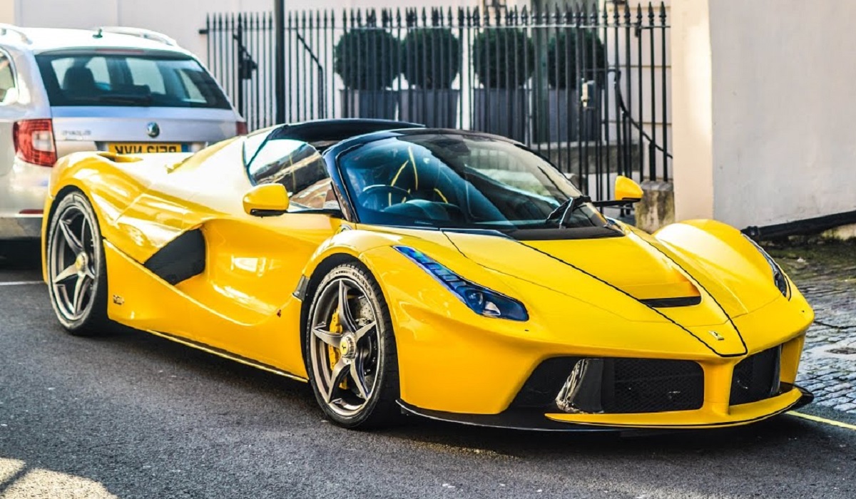 Ferrari LaFerrari Aperta, one of the 20 most expensive cars in the world