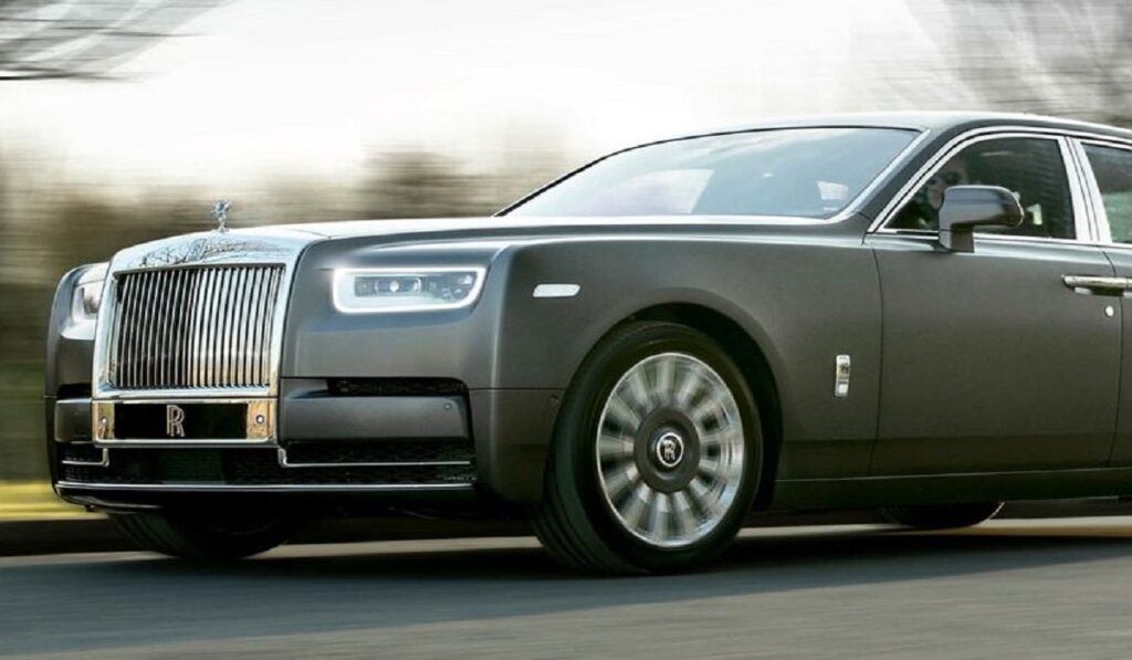 2022 Rolls Royce Phantom, an experience at the height of luxury