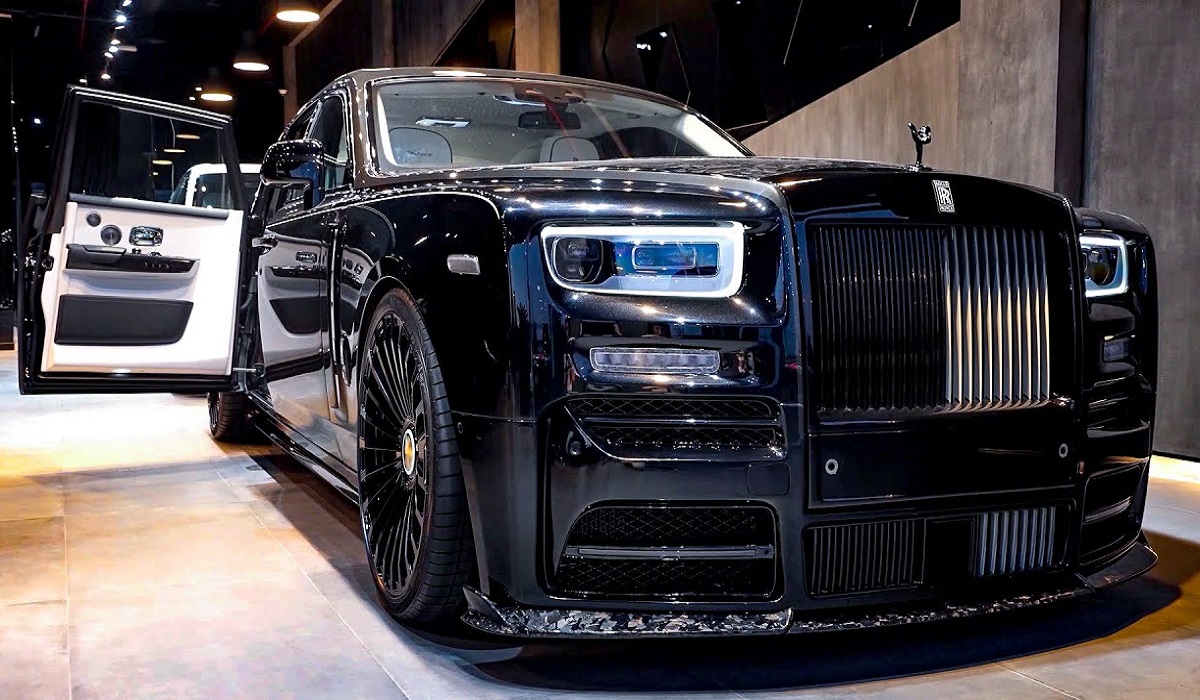 2022 Rolls Royce Phantom, an experience at the height of luxury