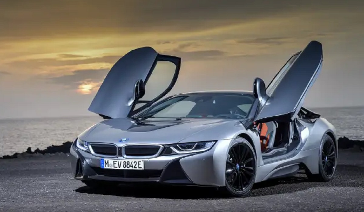 BMW’s Electric Car Journey: Exploring Past and Present of Electrification